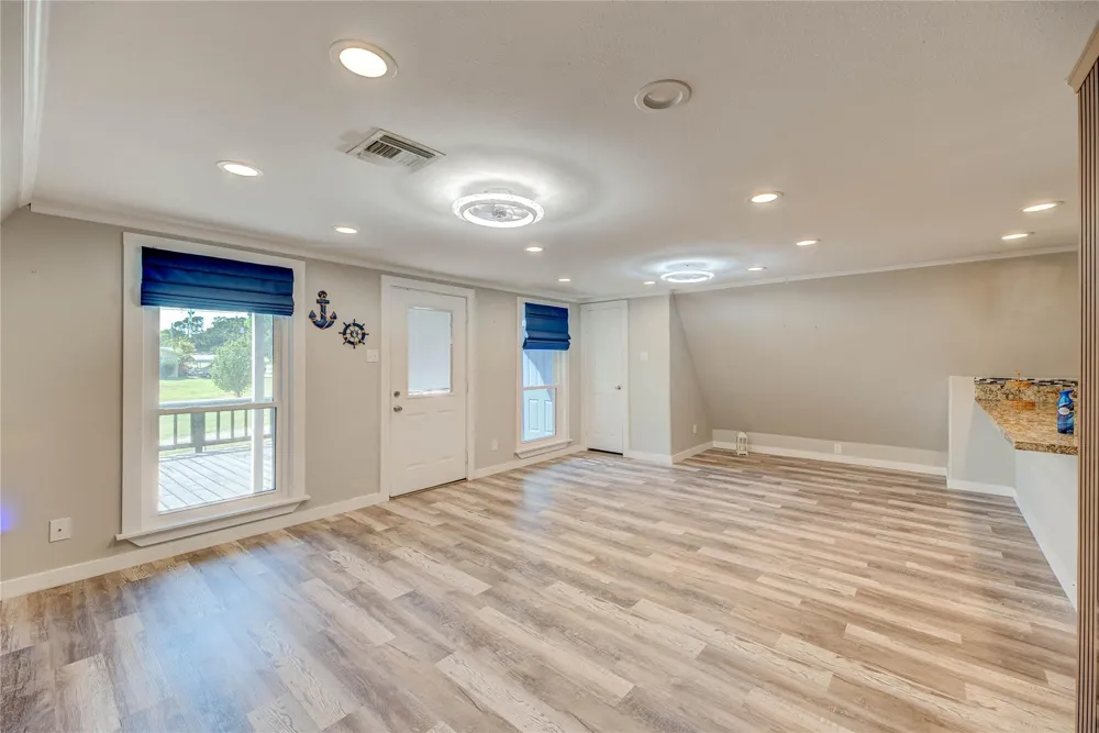 221 Crestmont Street Point Blank, TX 77364