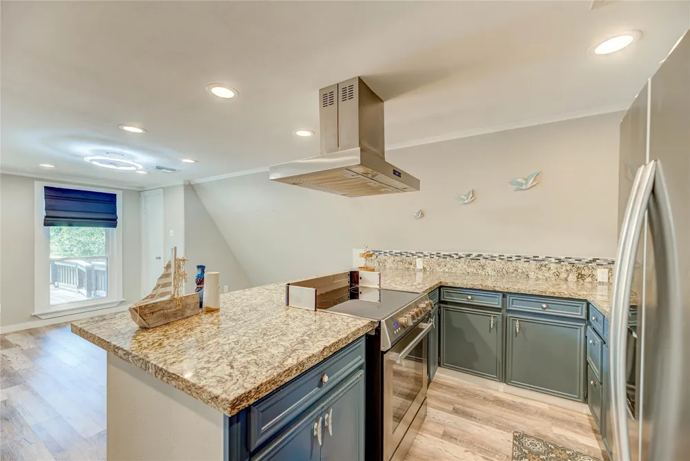 221 Crestmont Street Point Blank, TX 77364