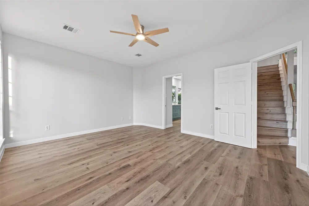 8010 Ashley Circle Drive Houston, TX 77071