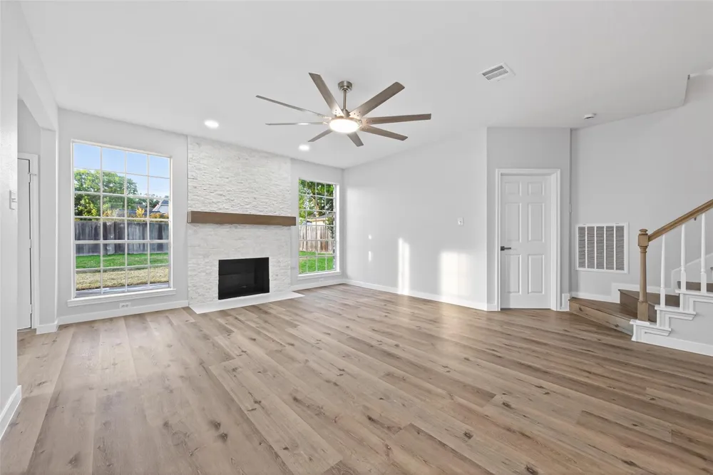 8010 Ashley Circle Drive Houston, TX 77071