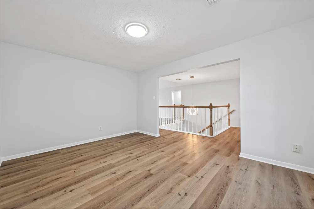 8010 Ashley Circle Drive Houston, TX 77071
