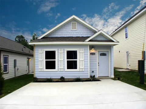 16725 Stonefield