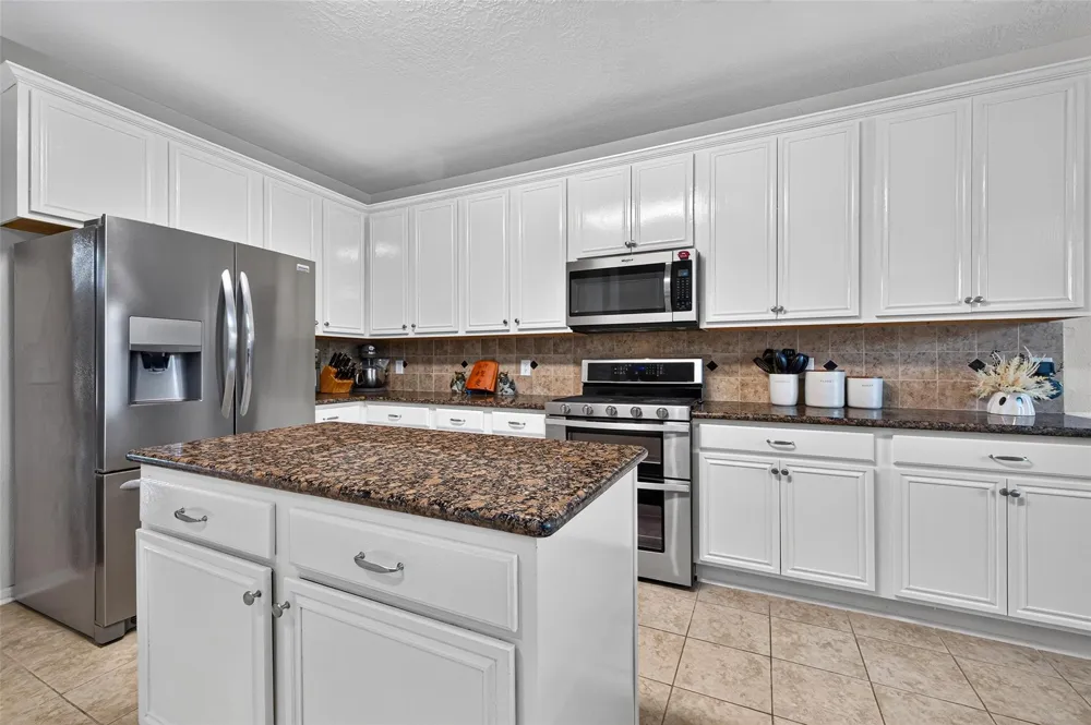 1806 N Everglades Deer Park, TX 77536