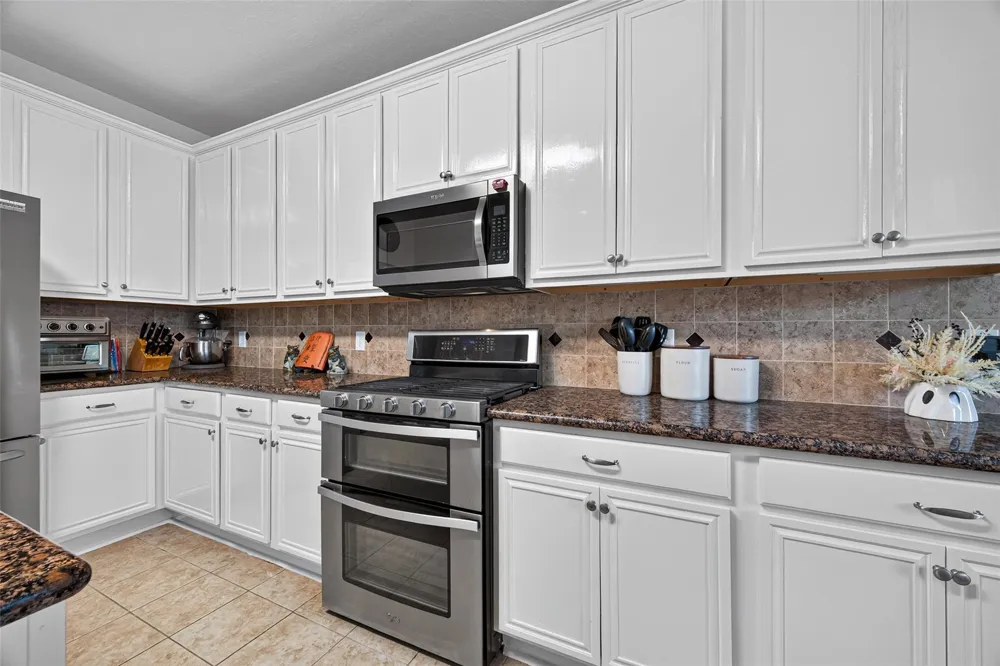 1806 N Everglades Deer Park, TX 77536
