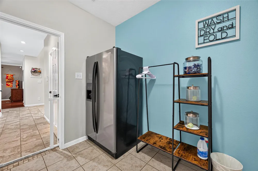 1806 N Everglades Deer Park, TX 77536