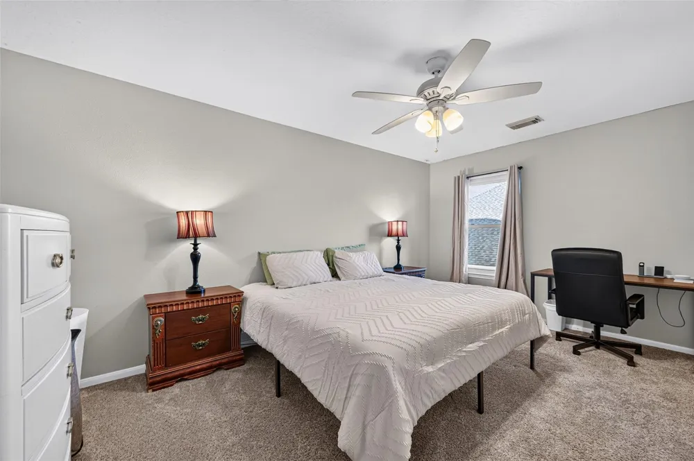 1806 N Everglades Deer Park, TX 77536