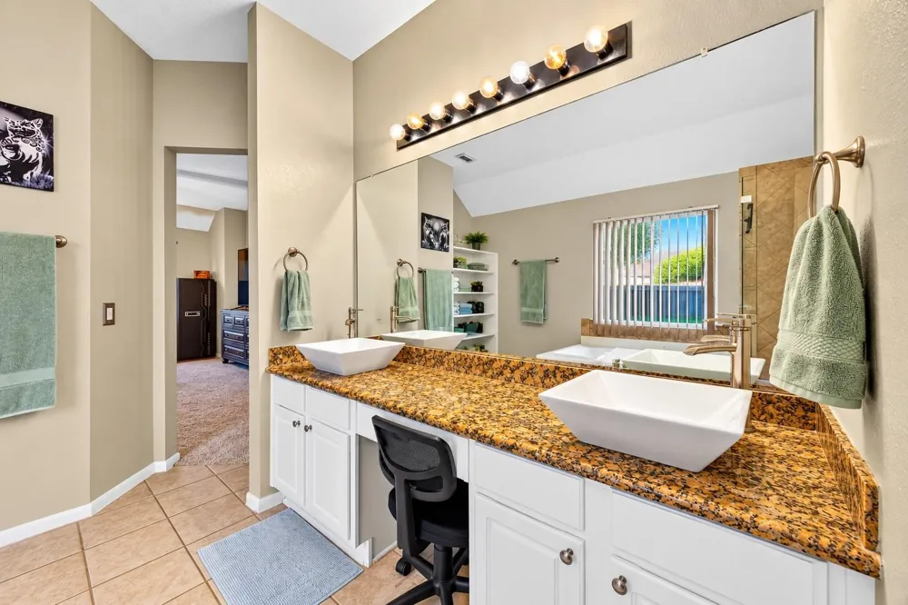 1806 N Everglades Deer Park, TX 77536