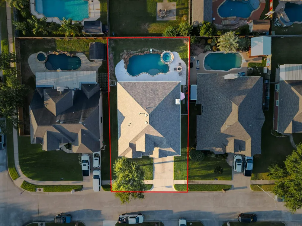 1806 N Everglades Deer Park, TX 77536