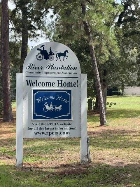 727 Angelina Drive Conroe, TX 77302
