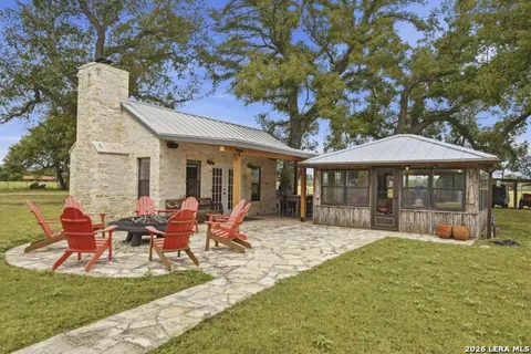 809 RiverTree Road