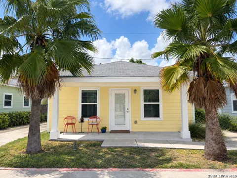 137 OASIS CIR