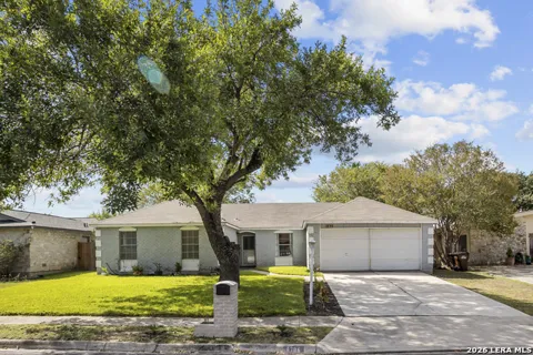 6706 Cypress Lake