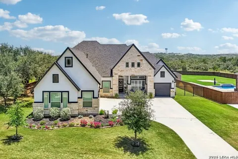209 ENGLEWOOD LN