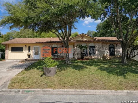 7845 Village Oak