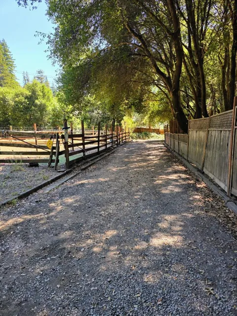 17275 Highway 9