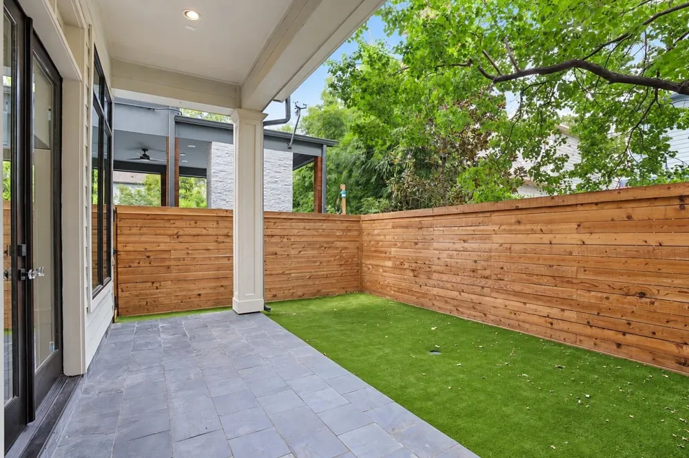 824 Alexander Street #A Houston, TX 77007