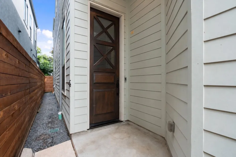824 Alexander Street #A Houston, TX 77007