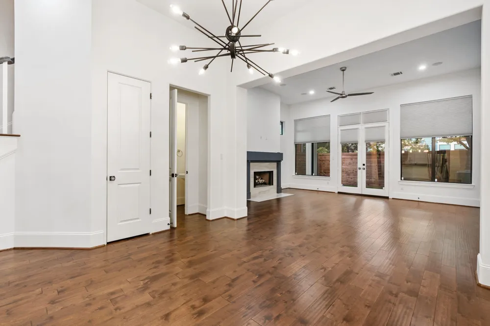824 Alexander Street #A Houston, TX 77007