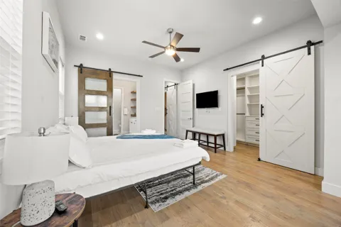 2009 Prairie Avenue #2009