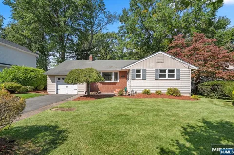 259 Garden Place