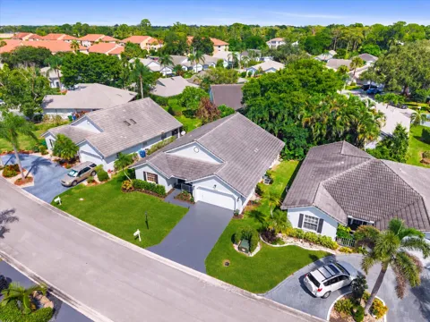 5309 Pine Circle