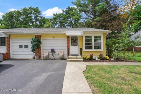 74 Yorktowne Parkway