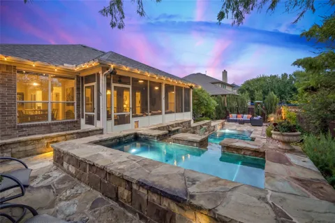 808 Canyon Springs Drive