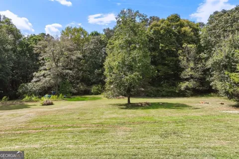 323 Tallassee LN