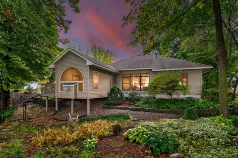 11140 Lake Pointe Drive
