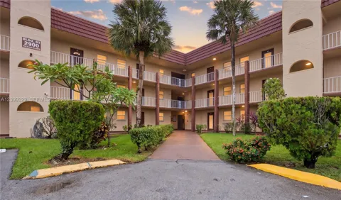 2900 Pine Island Rd #209