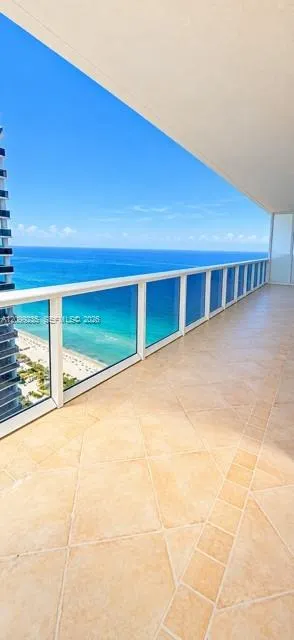 1830 S Ocean Dr #3708