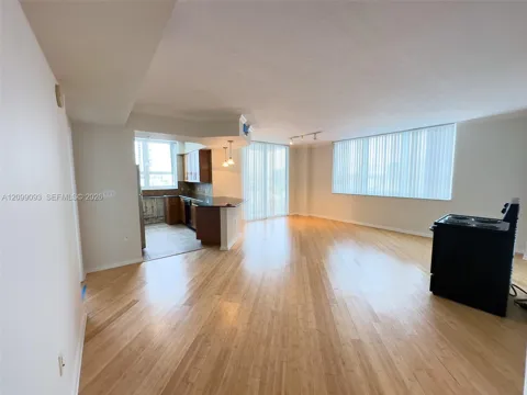 2000 Bayshore Dr #1101