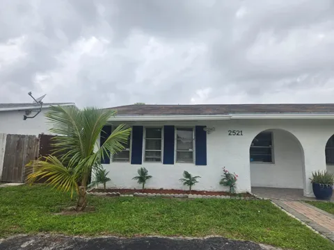 2521 SW 58th Manor #B