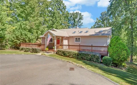 447 Emerald Ridge