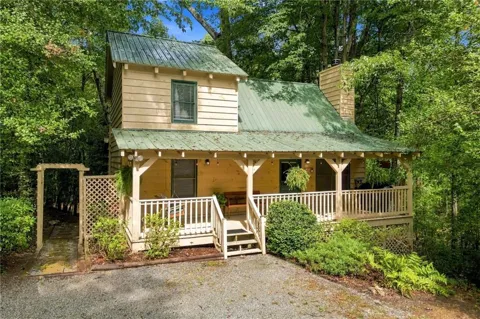 409 Tate Creek Trail