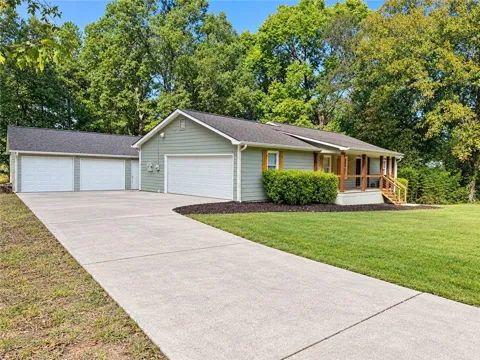 611 Calloway Drive