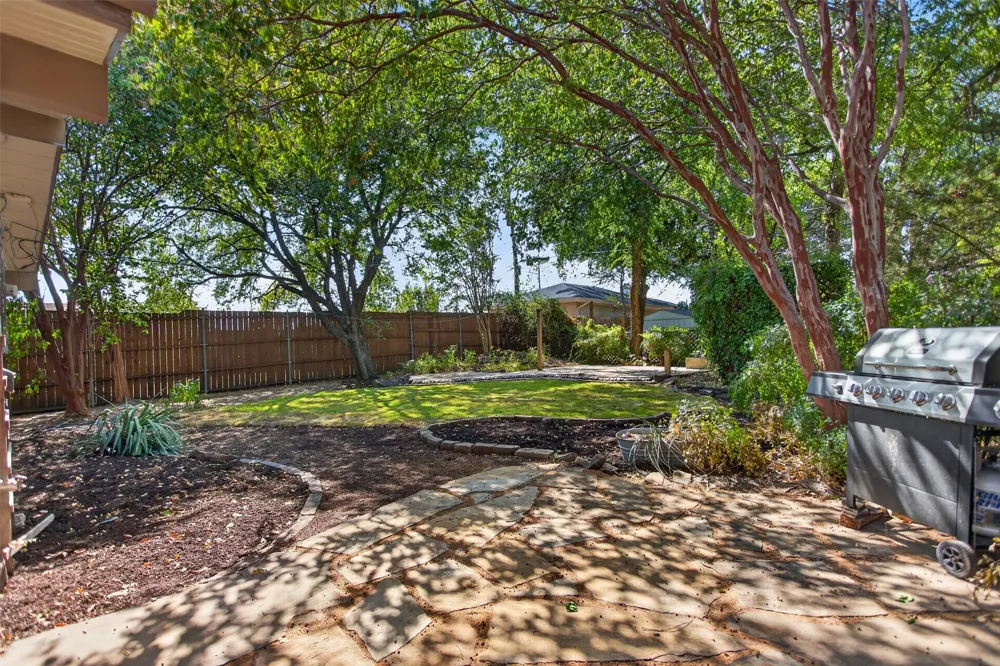 410 Allenwood Drive Allen, TX 75002