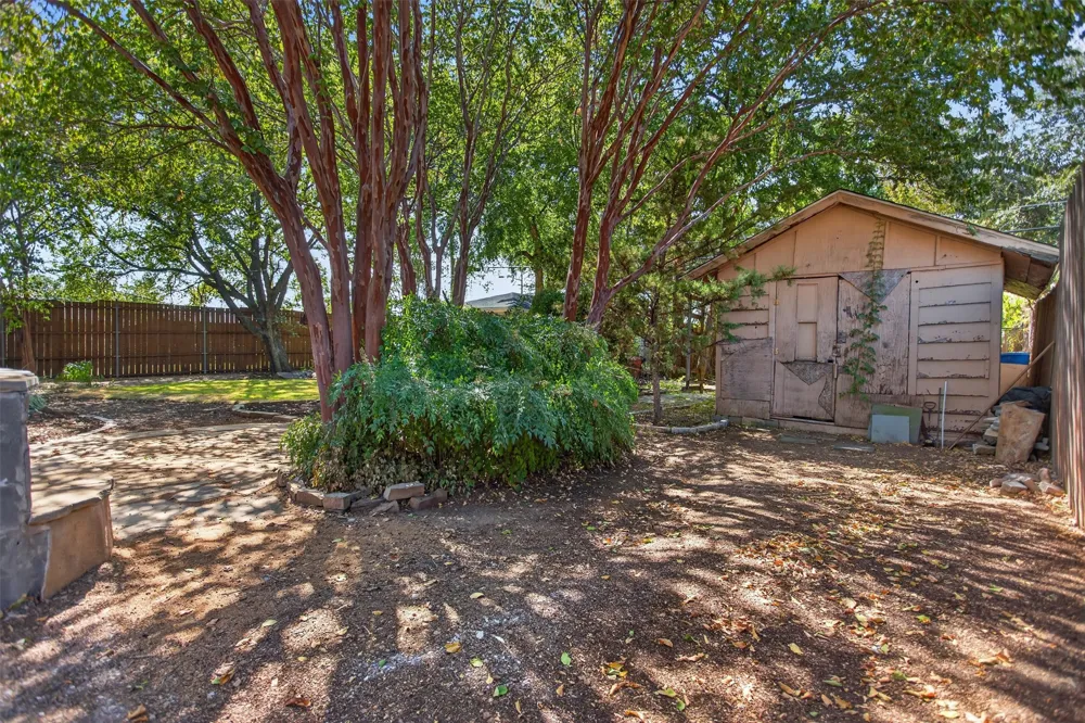 410 Allenwood Drive Allen, TX 75002
