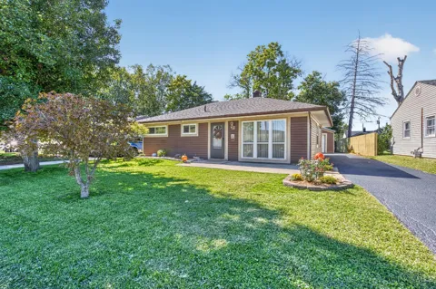 109 E Circle Drive