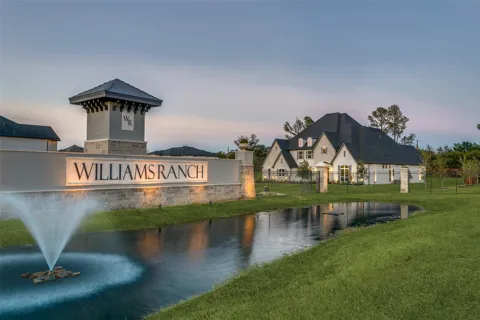 1021 Williams Lane