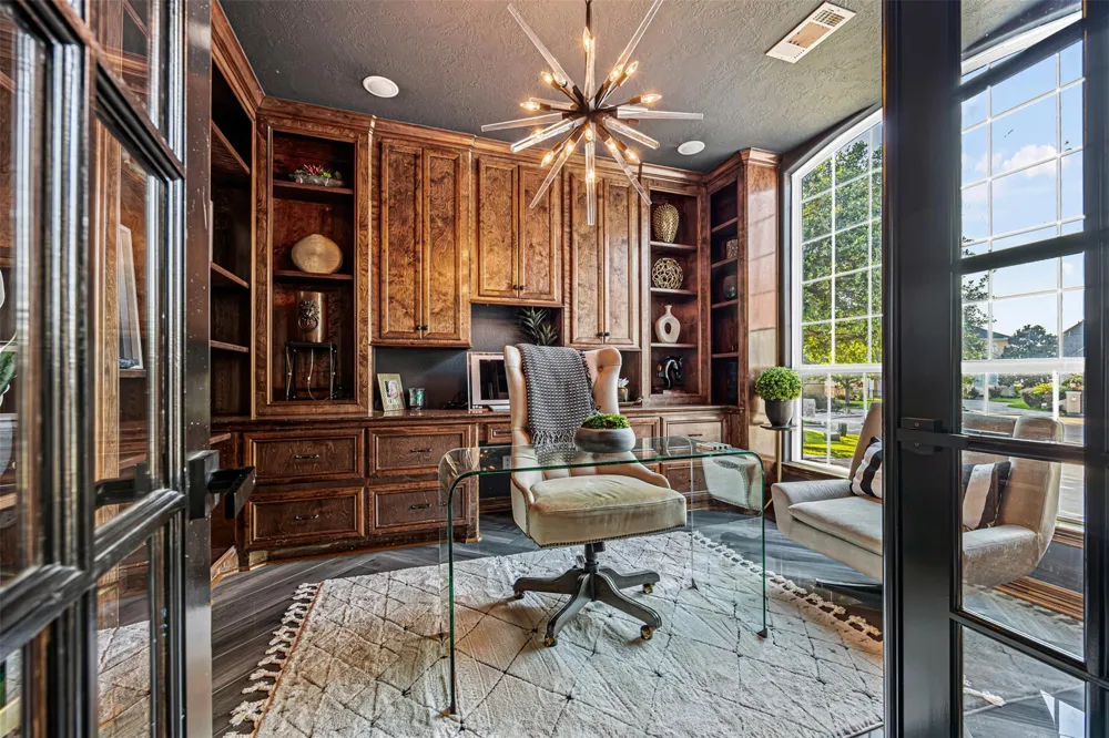 12345 White Oak Point Conroe, TX 77304