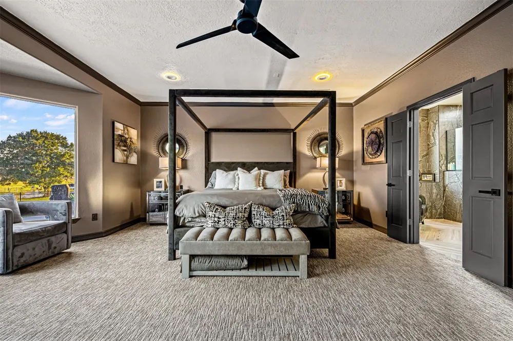 12345 White Oak Point Conroe, TX 77304