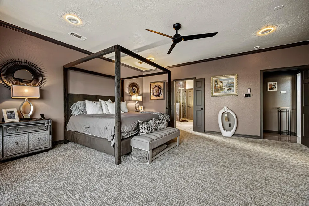 12345 White Oak Point Conroe, TX 77304