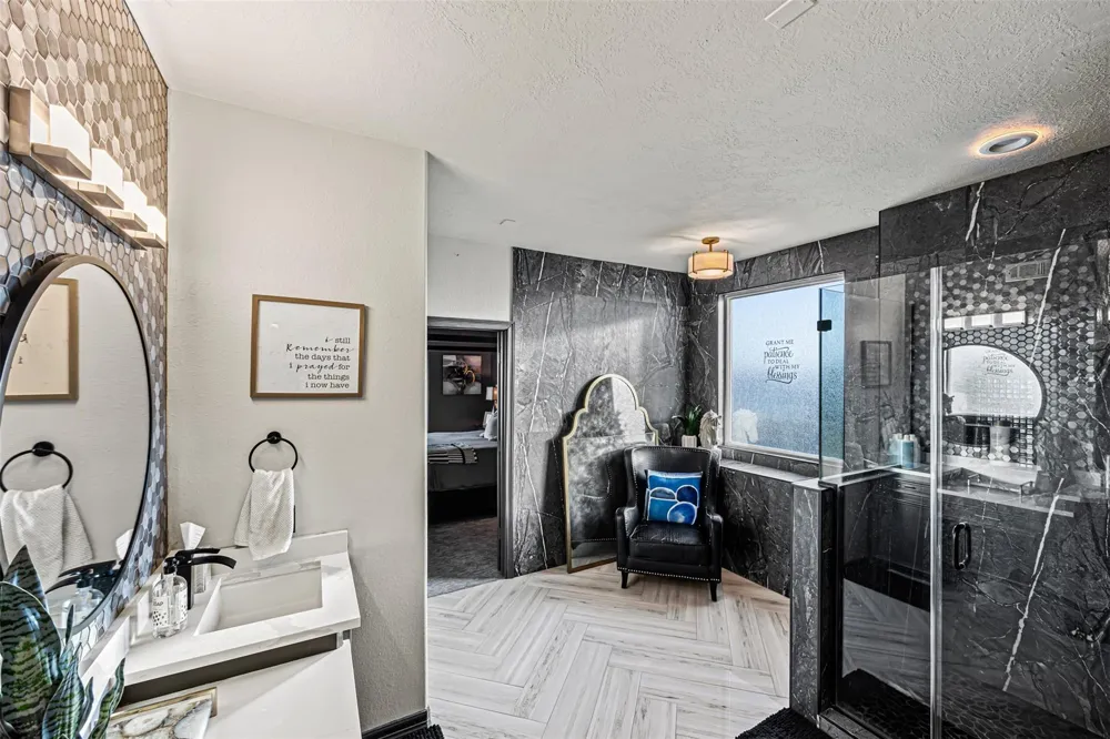12345 White Oak Point Conroe, TX 77304