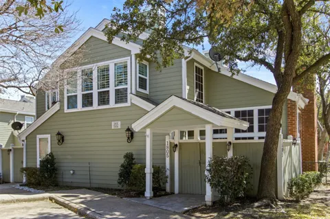 6220 Bentwood Trail #1805