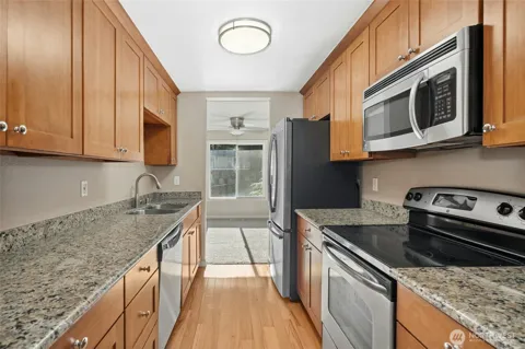 9901 NE 124th Street #504