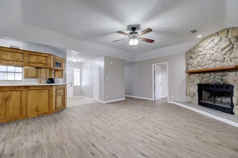 10711 Hillside Drive