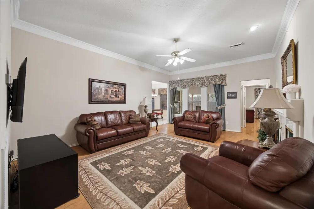 9931 Elm Meadow Trail Houston, TX 77064