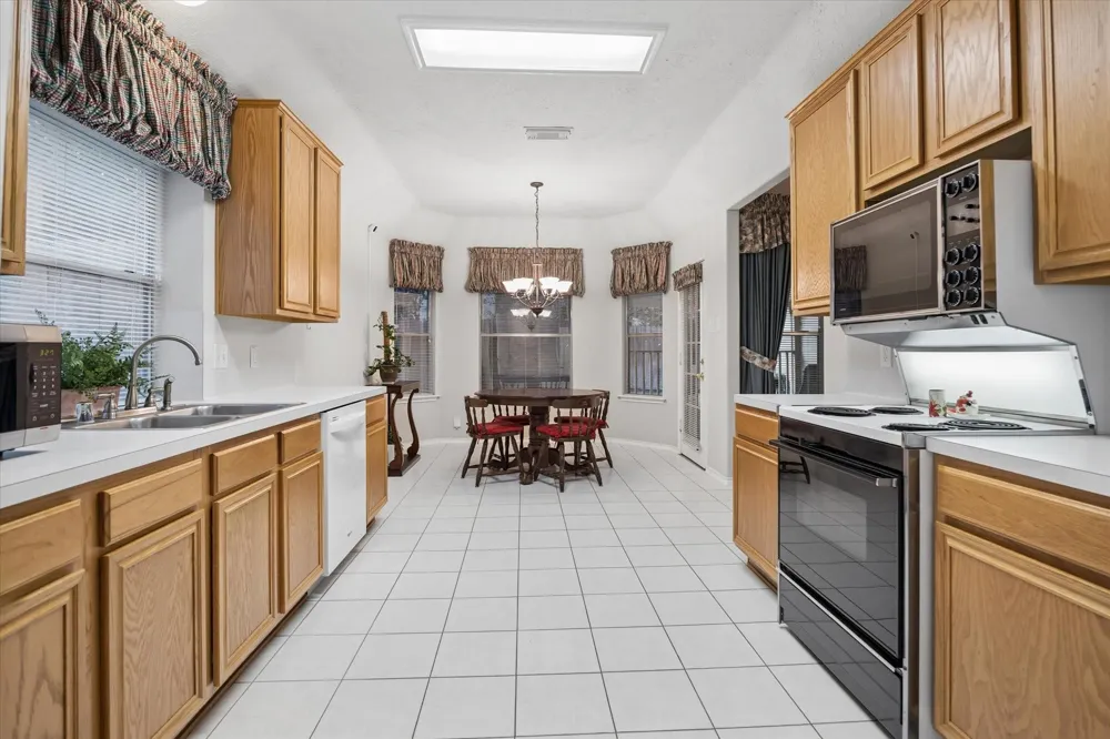 9931 Elm Meadow Trail Houston, TX 77064