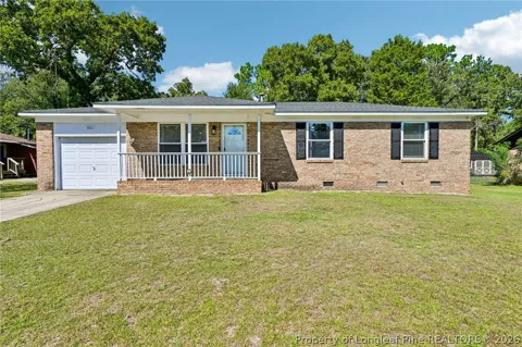 886 De Paul Drive